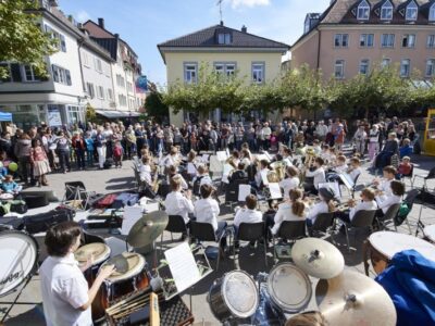 يوم الأحد مفتوح للعمل "موسيقى أوف دي غاس"